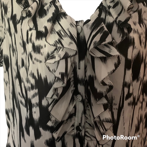 Tahari ASL  Short Sleeve Blouse Ruffle Collar Size 8 NWT $128 - Picture 2 of 6